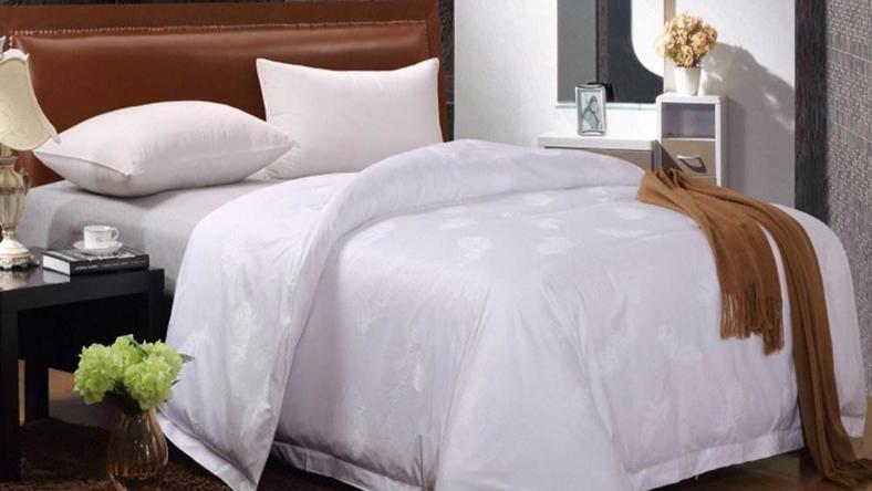 酒店被子一年洗两次,美国服务业那些不可告人的小秘密